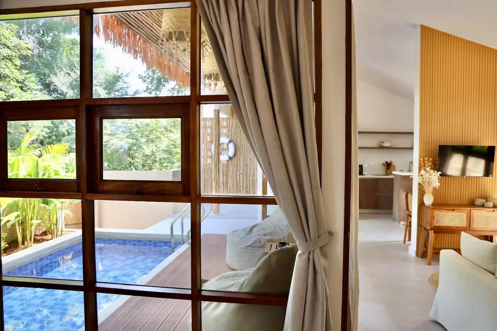 The Phenix, 17 * Amphoe Koksamui